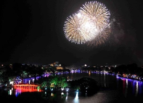 Hà Nội sẽ bắn pháo hoa tại tất cả các quận, huyện dịp Tết Canh Tý - Ảnh 1. Hà Nội sẽ bắn pháo hoa tại tất cả các quận, huyện dịp Tết Canh Tý - Ảnh 1.