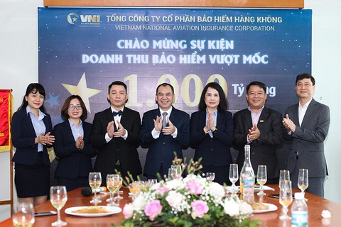 Bảo hiểm Hàng Không (VNI) doanh thu bảo hiểm vượt mốc 1.000 tỉ - Ảnh 3. Bảo hiểm Hàng Không (VNI) doanh thu bảo hiểm vượt mốc 1.000 tỉ - Ảnh 3.