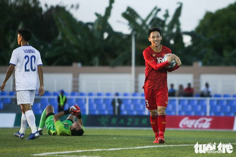 Chùm ảnh U22 Lào thua đậm trước U22 Việt Nam trong nắng chiều Binan - Ảnh 11. Chùm ảnh U22 Lào thua đậm trước U22 Việt Nam trong nắng chiều Binan - Ảnh 11.