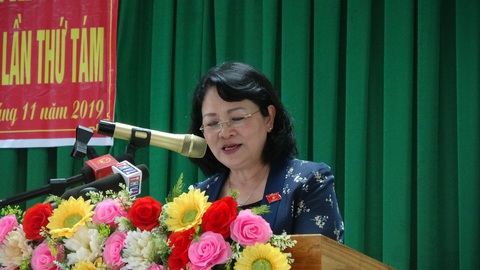 ‘Sao quốc lộ đoạn đầu và cuối đẹp nhưng giữa thì quá xấu’ - Ảnh 3. ‘Sao quốc lộ đoạn đầu và cuối đẹp nhưng giữa thì quá xấu’ - Ảnh 3.