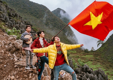 Bộ đôi K-ICM và Jack tung MV Việt Nam tôi cổ vũ các tuyển thủ Việt Nam - Ảnh 2. Bộ đôi K-ICM và Jack tung MV Việt Nam tôi cổ vũ các tuyển thủ Việt Nam - Ảnh 2.