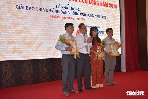 Báo Tuổi Trẻ đoạt giải ba báo chí về ĐBSCL năm 2019 - Ảnh 2. Báo Tuổi Trẻ đoạt giải ba báo chí về ĐBSCL năm 2019 - Ảnh 2.