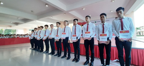 Miền Tây muốn thúc đẩy xuất khẩu lao động - Ảnh 2. Miền Tây muốn thúc đẩy xuất khẩu lao động - Ảnh 2.