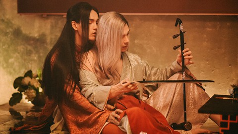 Âm nhạc LGBT ra ngoài ánh sáng - Ảnh 1. Âm nhạc LGBT ra ngoài ánh sáng - Ảnh 1.