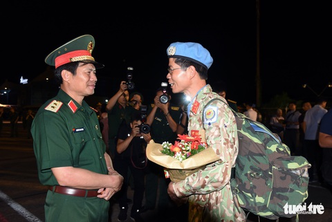 Chiến sĩ mũ nồi xanh về nước sau 1 năm làm nhiệm vụ ở Nam Sudan - Ảnh 12. Chiến sĩ mũ nồi xanh về nước sau 1 năm làm nhiệm vụ ở Nam Sudan - Ảnh 12.