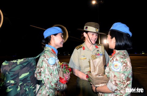 Chiến sĩ mũ nồi xanh về nước sau 1 năm làm nhiệm vụ ở Nam Sudan - Ảnh 13. Chiến sĩ mũ nồi xanh về nước sau 1 năm làm nhiệm vụ ở Nam Sudan - Ảnh 13.