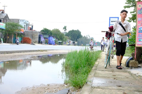 19km quốc lộ, 2 năm có 31 người chết vì tai nạn - Ảnh 1. 19km quốc lộ, 2 năm có 31 người chết vì tai nạn - Ảnh 1.