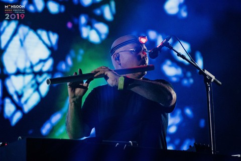 Phút cuối Monsoon: Khán giả níu chân ban nhạc Hàn Quốc Hyukoh - Ảnh 3. Phút cuối Monsoon: Khán giả níu chân ban nhạc Hàn Quốc Hyukoh - Ảnh 3.