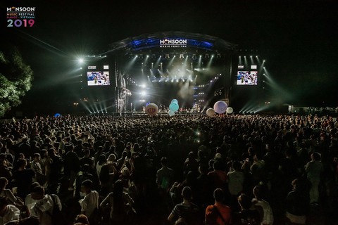 Phút cuối Monsoon: Khán giả níu chân ban nhạc Hàn Quốc Hyukoh - Ảnh 7. Phút cuối Monsoon: Khán giả níu chân ban nhạc Hàn Quốc Hyukoh - Ảnh 7.
