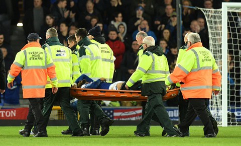 Son Heung Min khóc nức nở sau cú vào bóng khiến cầu thủ Everton gãy chân - Ảnh 11. Son Heung Min khóc nức nở sau cú vào bóng khiến cầu thủ Everton gãy chân - Ảnh 11.