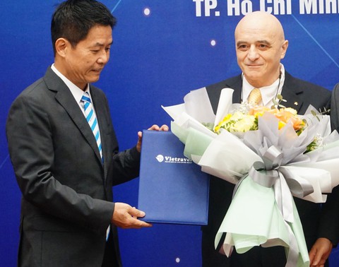 Vietravel Airlines bổ nhiệm thêm nhân sự cấp cao chuẩn bị cho ngày cất cánh - Ảnh 1. Vietravel Airlines bổ nhiệm thêm nhân sự cấp cao chuẩn bị cho ngày cất cánh - Ảnh 1.