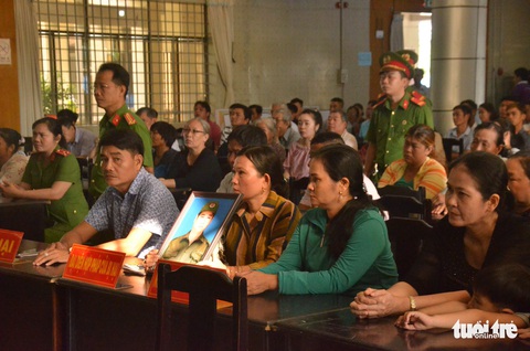 Lãnh án tử hình vì đâm chết công an xã - Ảnh 2. Lãnh án tử hình vì đâm chết công an xã - Ảnh 2.