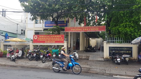 Kiểm điểm cán bộ hộ tịch hành dân khi làm thủ tục đổi tên cho con - Ảnh 1. Kiểm điểm cán bộ hộ tịch hành dân khi làm thủ tục đổi tên cho con - Ảnh 1.