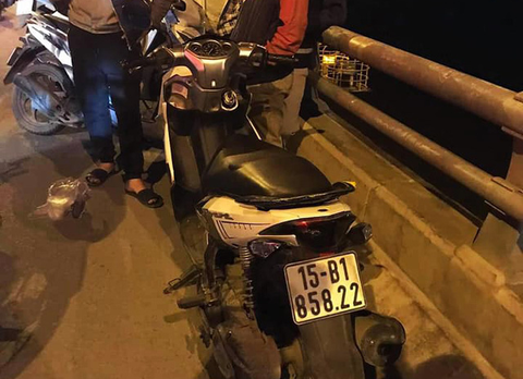Nhói đau thư tuyệt mệnh của người mẹ ném con 1 tuổi xuống sông rồi nhảy cầu - Ảnh 2. Nhói đau thư tuyệt mệnh của người mẹ ném con 1 tuổi xuống sông rồi nhảy cầu - Ảnh 2.