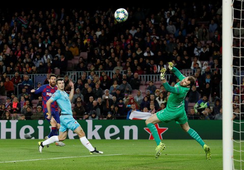 Messi ‘tịt ngòi’, Barcelona bị Slavia Prague cầm chân tại Nou Camp - Ảnh 2. Messi ‘tịt ngòi’, Barcelona bị Slavia Prague cầm chân tại Nou Camp - Ảnh 2.