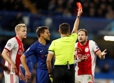 Ghi 3 bàn trong 10 phút, Chelsea cầm hòa Ajax sau khi bị dẫn trước 4-1 - Ảnh 3. Ghi 3 bàn trong 10 phút, Chelsea cầm hòa Ajax sau khi bị dẫn trước 4-1 - Ảnh 3.