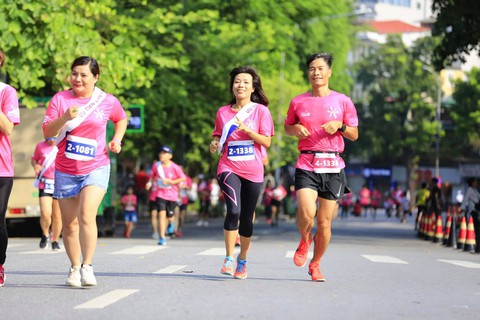 Chạy bộ để gắn kết yêu thương gia đình - Ảnh 3. Chạy bộ để gắn kết yêu thương gia đình - Ảnh 3.