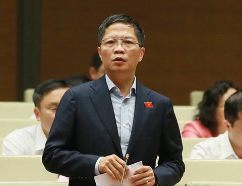 Đại biểu truy bộ trưởng Công Thương về hàng hóa có đường lưỡi bò - Ảnh 1. Đại biểu truy bộ trưởng Công Thương về hàng hóa có đường lưỡi bò - Ảnh 1.