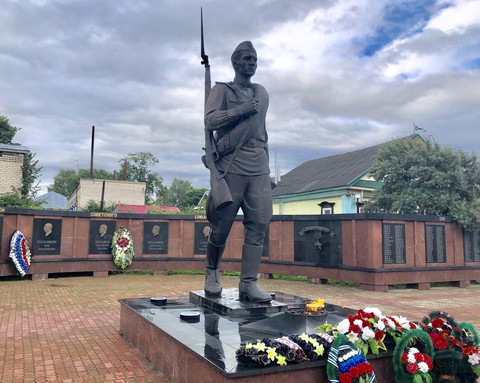 Tượng đài Lenin trên dặm dài đôi bờ Volga - Ảnh 3. Tượng đài Lenin trên dặm dài đôi bờ Volga - Ảnh 3.