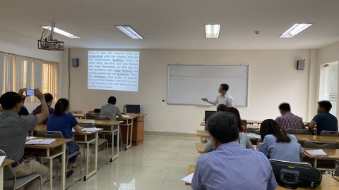 Ôn, thi chứng chỉ B1 như làm xiếc - Ảnh 1. Ôn, thi chứng chỉ B1 như làm xiếc - Ảnh 1.