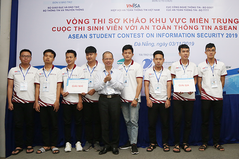 Sinh viên Duy Tân vô địch cuộc thi an toàn thông tin ASEAN - Ảnh 2. Sinh viên Duy Tân vô địch cuộc thi an toàn thông tin ASEAN - Ảnh 2.
