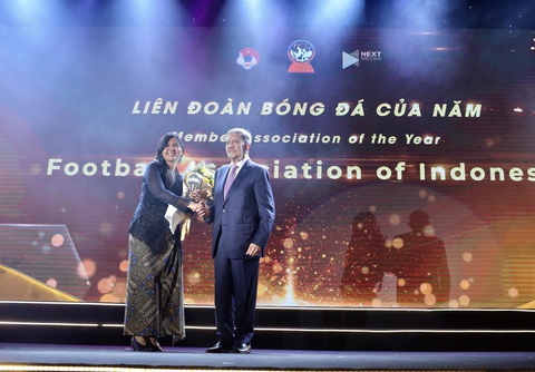 HLV Park Hang Seo, Quang Hải thắng Giải HLV và cầu thủ của năm tại AFF Awards 2019 - Ảnh 13. HLV Park Hang Seo, Quang Hải thắng Giải HLV và cầu thủ của năm tại AFF Awards 2019 - Ảnh 13.