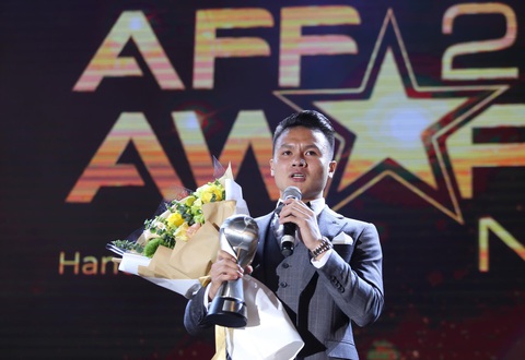 HLV Park Hang Seo, Quang Hải thắng Giải HLV và cầu thủ của năm tại AFF Awards 2019 - Ảnh 3. HLV Park Hang Seo, Quang Hải thắng Giải HLV và cầu thủ của năm tại AFF Awards 2019 - Ảnh 3.