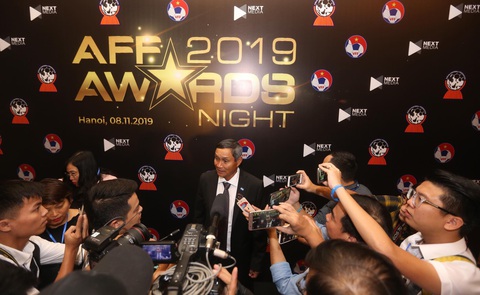HLV Park Hang Seo, Quang Hải thắng Giải HLV và cầu thủ của năm tại AFF Awards 2019 - Ảnh 21. HLV Park Hang Seo, Quang Hải thắng Giải HLV và cầu thủ của năm tại AFF Awards 2019 - Ảnh 21.