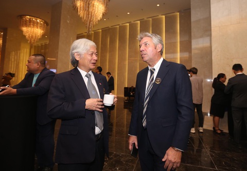 HLV Park Hang Seo, Quang Hải thắng Giải HLV và cầu thủ của năm tại AFF Awards 2019 - Ảnh 22. HLV Park Hang Seo, Quang Hải thắng Giải HLV và cầu thủ của năm tại AFF Awards 2019 - Ảnh 22.
