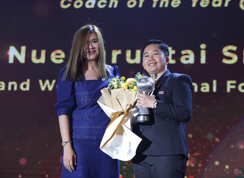 HLV Park Hang Seo, Quang Hải thắng Giải HLV và cầu thủ của năm tại AFF Awards 2019 - Ảnh 10. HLV Park Hang Seo, Quang Hải thắng Giải HLV và cầu thủ của năm tại AFF Awards 2019 - Ảnh 10.