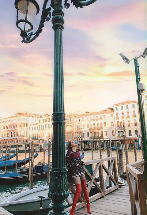 Bảo Thy mang Venice thơ mộng vào MV Baby em cô đơn - Ảnh 5. Bảo Thy mang Venice thơ mộng vào MV Baby em cô đơn - Ảnh 5.