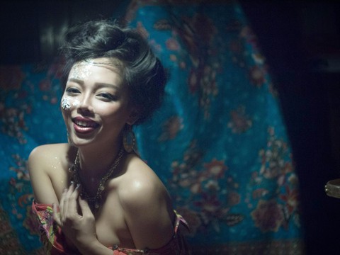 Hà Linh sau ‘mất tích’ tái xuất với Thơ Jazz - Ảnh 7. Hà Linh sau ‘mất tích’ tái xuất với Thơ Jazz - Ảnh 7.