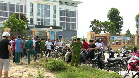 Cảnh báo tội phạm mang vũ khí nóng gây án ở công sở, ngân hàng - Ảnh 1. Cảnh báo tội phạm mang vũ khí nóng gây án ở công sở, ngân hàng - Ảnh 1.