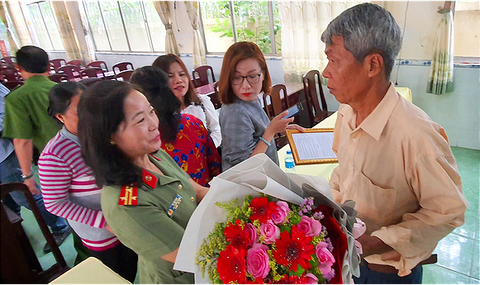 23 năm 8 tháng lẻ 1 ngày đi đòi bồi thường oan sai - Ảnh 2. 23 năm 8 tháng lẻ 1 ngày đi đòi bồi thường oan sai - Ảnh 2.