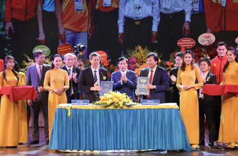 Động Lực tài trợ trang phục cho đoàn Thể thao Việt Nam dự SEA Games 30 - Ảnh 1. Động Lực tài trợ trang phục cho đoàn Thể thao Việt Nam dự SEA Games 30 - Ảnh 1.
