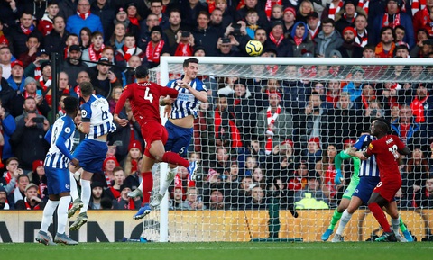 Van Dijk lập cú đúp, Liverpool bỏ xa Man City 11 điểm - Ảnh 2. Van Dijk lập cú đúp, Liverpool bỏ xa Man City 11 điểm - Ảnh 2.