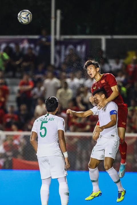 Những tình huống nghẹt thở trong trận thắng của U22 Việt Nam trước U22 Indonesia - Ảnh 10. Những tình huống nghẹt thở trong trận thắng của U22 Việt Nam trước U22 Indonesia - Ảnh 10.