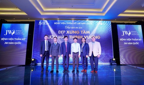 Hơn 2.000 khách hàng quy tụ tại đại tiệc thẩm mỹ của Bệnh viện JW - Ảnh 2. Hơn 2.000 khách hàng quy tụ tại đại tiệc thẩm mỹ của Bệnh viện JW - Ảnh 2.