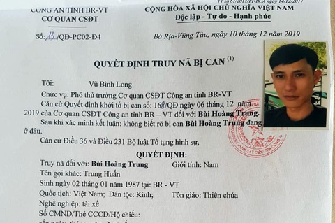 Truy nã con trai phó công an huyện vì tổ chức đánh bạc trong rừng - Ảnh 3. Truy nã con trai phó công an huyện vì tổ chức đánh bạc trong rừng - Ảnh 3.