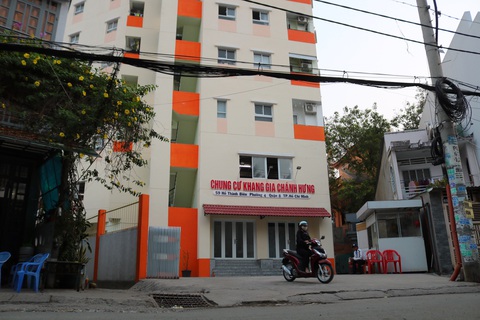 Chung cư Khang Gia Chánh Hưng vi phạm hàng loạt - Ảnh 1. Chung cư Khang Gia Chánh Hưng vi phạm hàng loạt - Ảnh 1.
