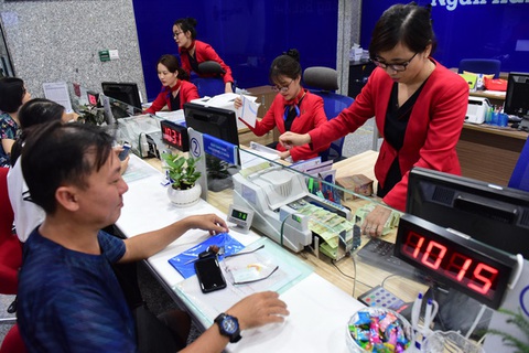 Cảnh báo ngân hàng ép khách hàng vay vốn mua bảo hiểm nhân thọ - Ảnh 1. Cảnh báo ngân hàng ép khách hàng vay vốn mua bảo hiểm nhân thọ - Ảnh 1.