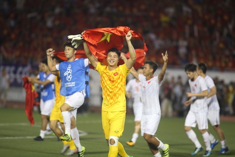 Showbiz cũng sốt với chiến thắng của U22 Việt Nam ở SEA Games 30 - Ảnh 1. Showbiz cũng sốt với chiến thắng của U22 Việt Nam ở SEA Games 30 - Ảnh 1.