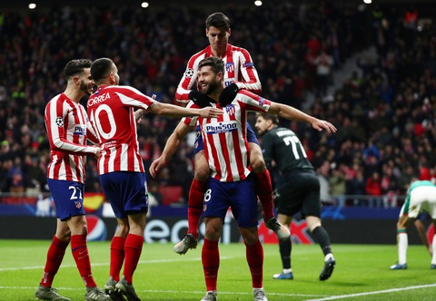 Atletico Madrid đáp ‘tàu muộn’ vào vòng 16 đội Champions League - Ảnh 2. Atletico Madrid đáp ‘tàu muộn’ vào vòng 16 đội Champions League - Ảnh 2.