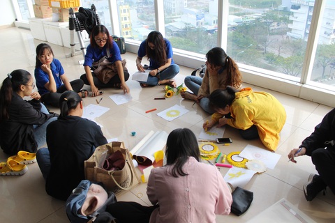 Ngày hội Hoa hướng dương lần đầu đến Bệnh viện Ung bướu Đà Nẵng - Ảnh 2. Ngày hội Hoa hướng dương lần đầu đến Bệnh viện Ung bướu Đà Nẵng - Ảnh 2.