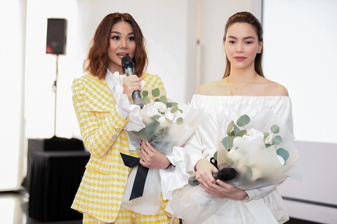 Việt Tú làm tổng đạo diễn triển lãm 20 năm của Nguyễn Công Trí - Ảnh 5. Việt Tú làm tổng đạo diễn triển lãm 20 năm của Nguyễn Công Trí - Ảnh 5.