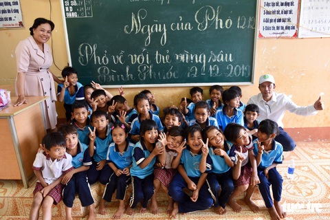 Cô giáo hỏi ai chưa từng ăn phở, tất cả các con đều giơ tay - Ảnh 13. Cô giáo hỏi ai chưa từng ăn phở, tất cả các con đều giơ tay - Ảnh 13.