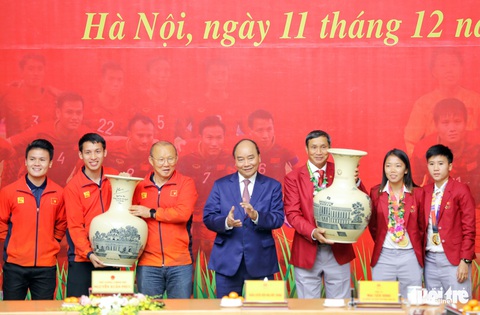 Hun đúc tinh thần Việt Nam: Chiến thắng truyền cảm hứng  xây dựng đất nước - Ảnh 1.