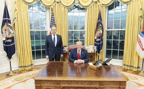 Trump - Lavrov tái ngộ giữa bão luận tội - Ảnh 1. Trump - Lavrov tái ngộ giữa bão luận tội - Ảnh 1.