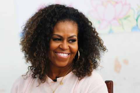 Bà Obama động viên Thunberg hãy như những cô gái tôi gặp ở Việt Nam - Ảnh 1. Bà Obama động viên Thunberg hãy như những cô gái tôi gặp ở Việt Nam - Ảnh 1.