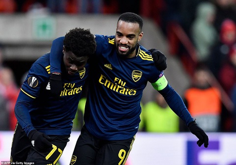 Europa League: Ghi 2 bàn trong 3 phút, Arsenal giành ngôi đầu bảng F - Ảnh 1. Europa League: Ghi 2 bàn trong 3 phút, Arsenal giành ngôi đầu bảng F - Ảnh 1.